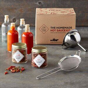 WILLIAMS SONOMA Bestseller - The Chili Lab Homemade Hot Sauce Kit (Brand New)